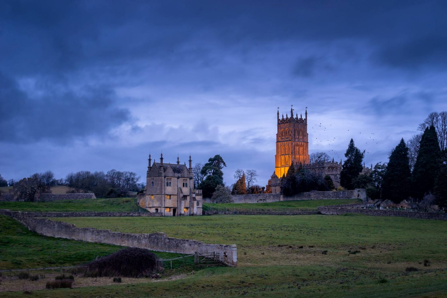 Chipping Campden, cotswolds in Gloucestershire with Church WG